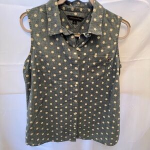 Tommy Hilfiger Chambray Polka Dot Sleeveless Button Down M
